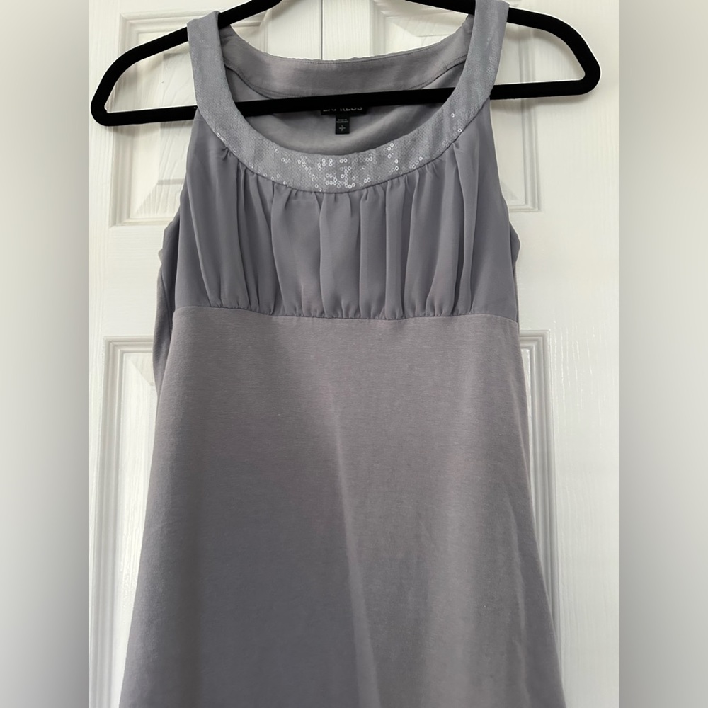 EXPRESS- cute silver sleeveless blouse